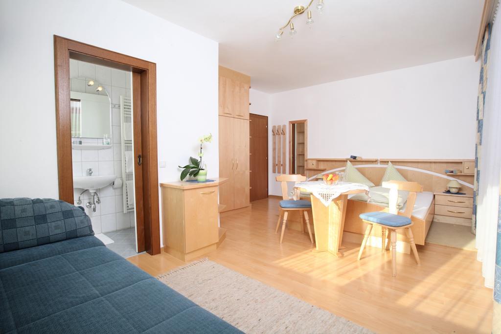 Hotel Garni Haus Anita Liesing Cameră foto