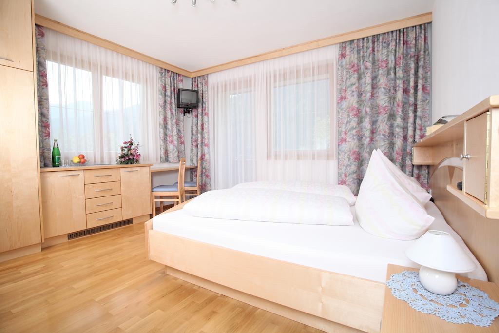 Hotel Garni Haus Anita Liesing Cameră foto